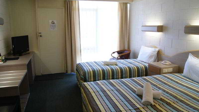 Ocean Views Motel Lakes Entrance Exterior photo