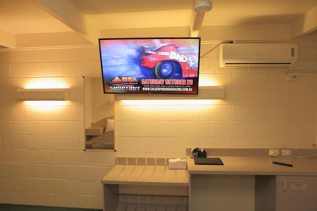 Ocean Views Motel Lakes Entrance Exterior photo